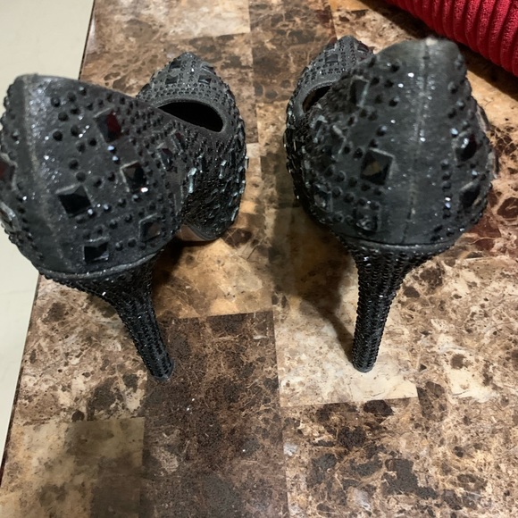 DONATED - Picture 2 of 5